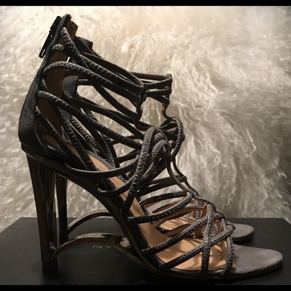 Designer Sandals - Picture 2 of 4